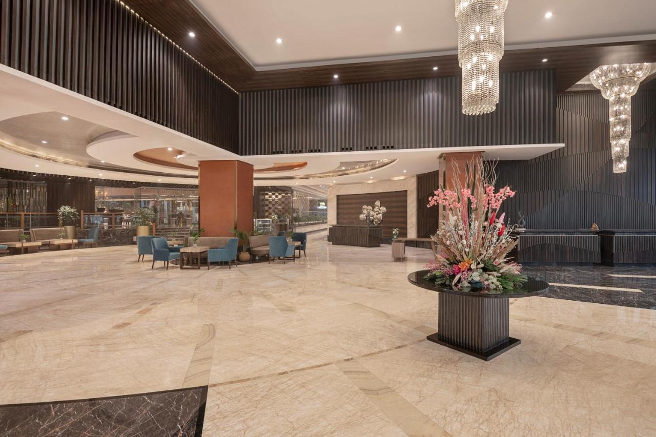 Radisson Blu Kaushambi Delhi Ncr Hotel Ghaziabad
