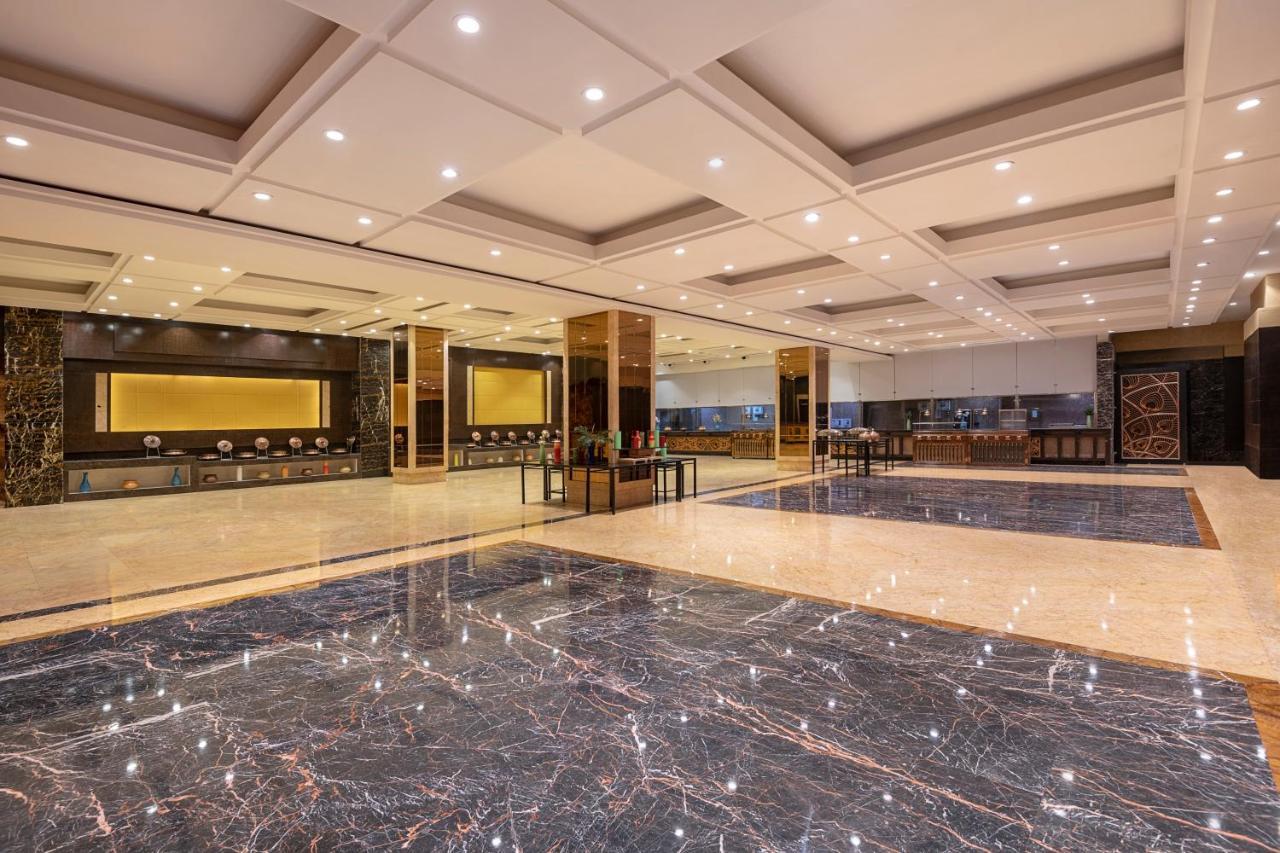 Radisson Blu Kaushambi Delhi Ncr होटल