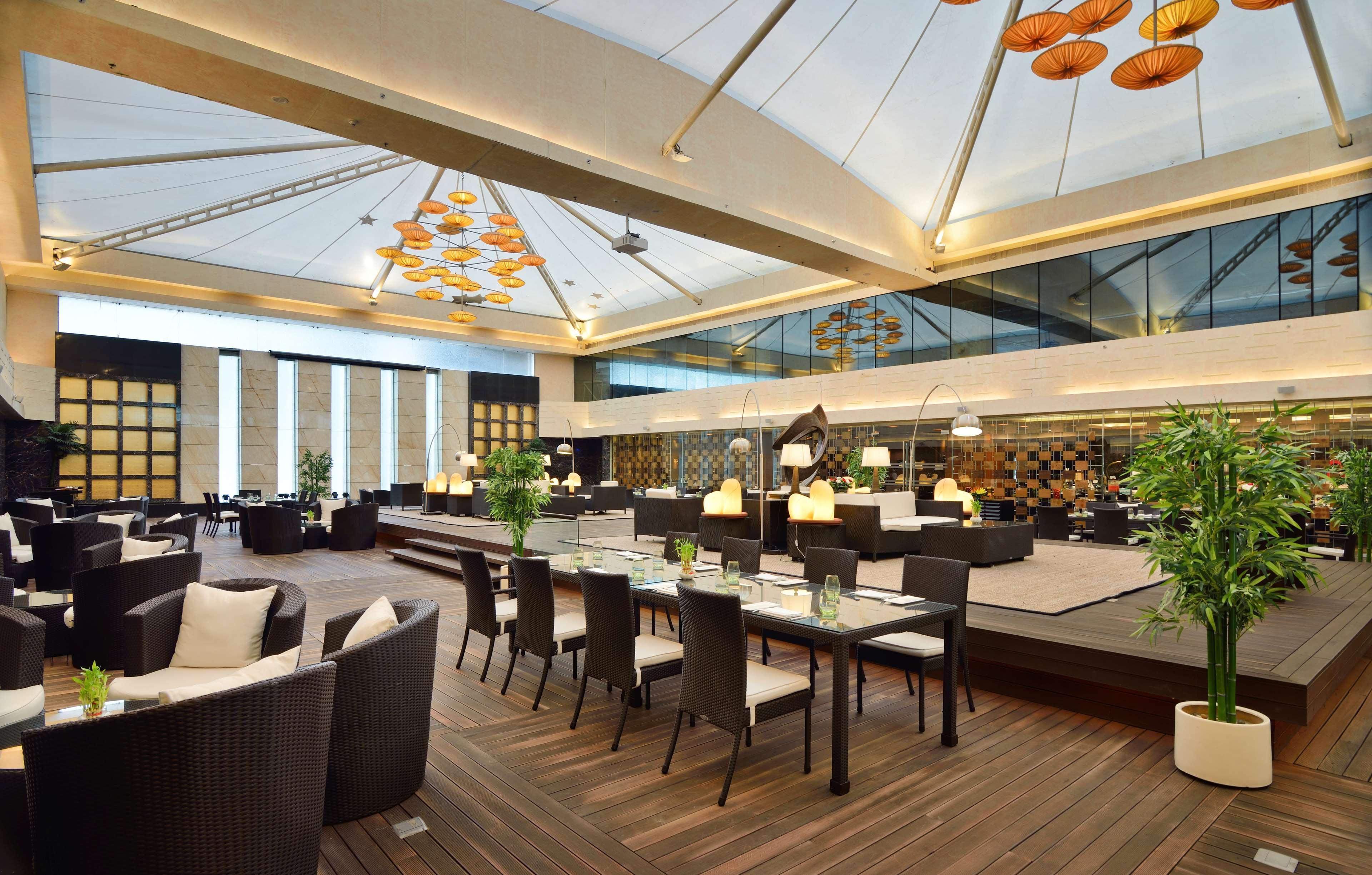 Hotel Radisson Blu Kaushambi Delhi Ncr