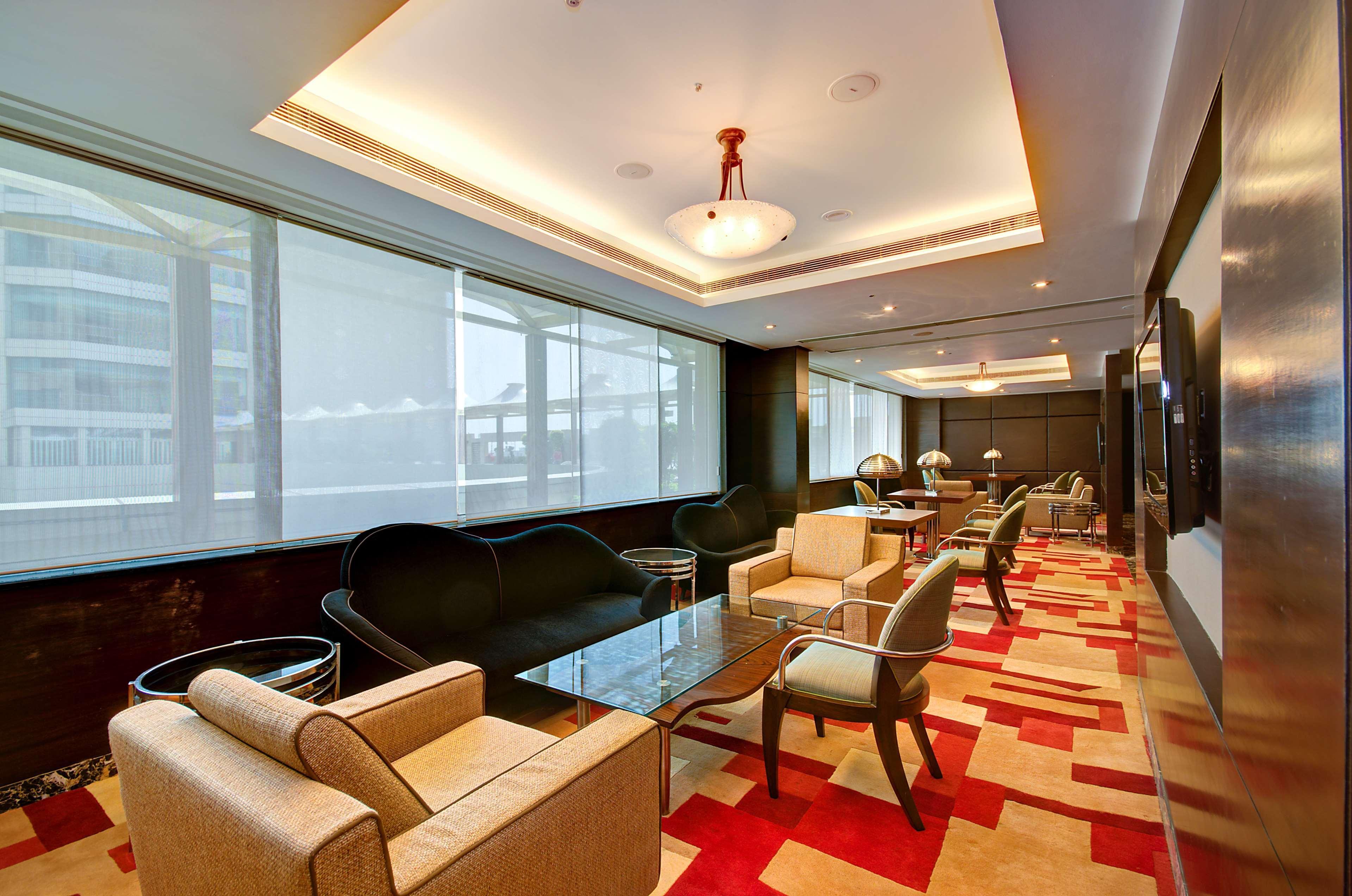 Radisson Blu Kaushambi Delhi Ncr Hotel