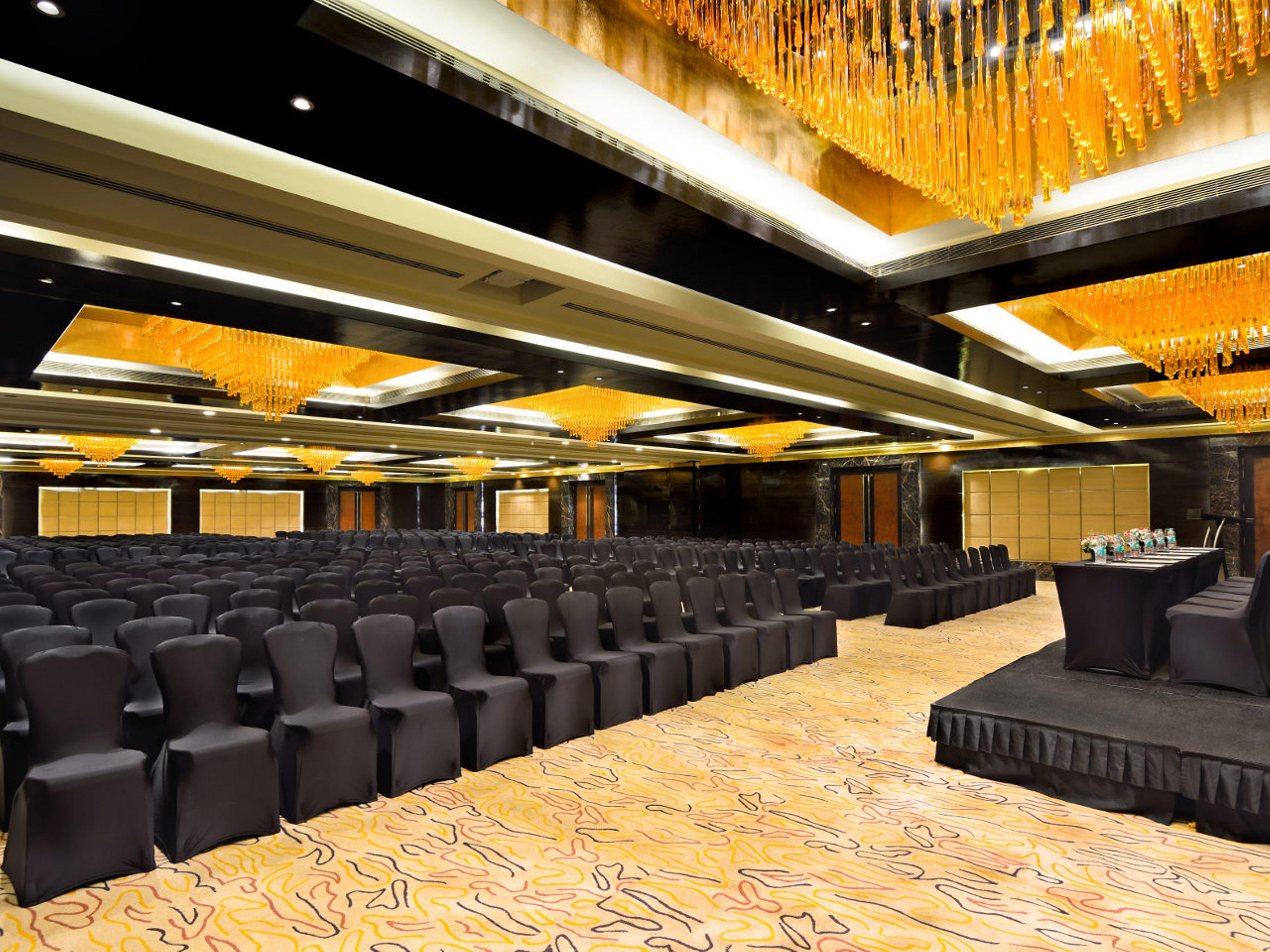 Radisson Blu Kaushambi Delhi Ncr Hotel