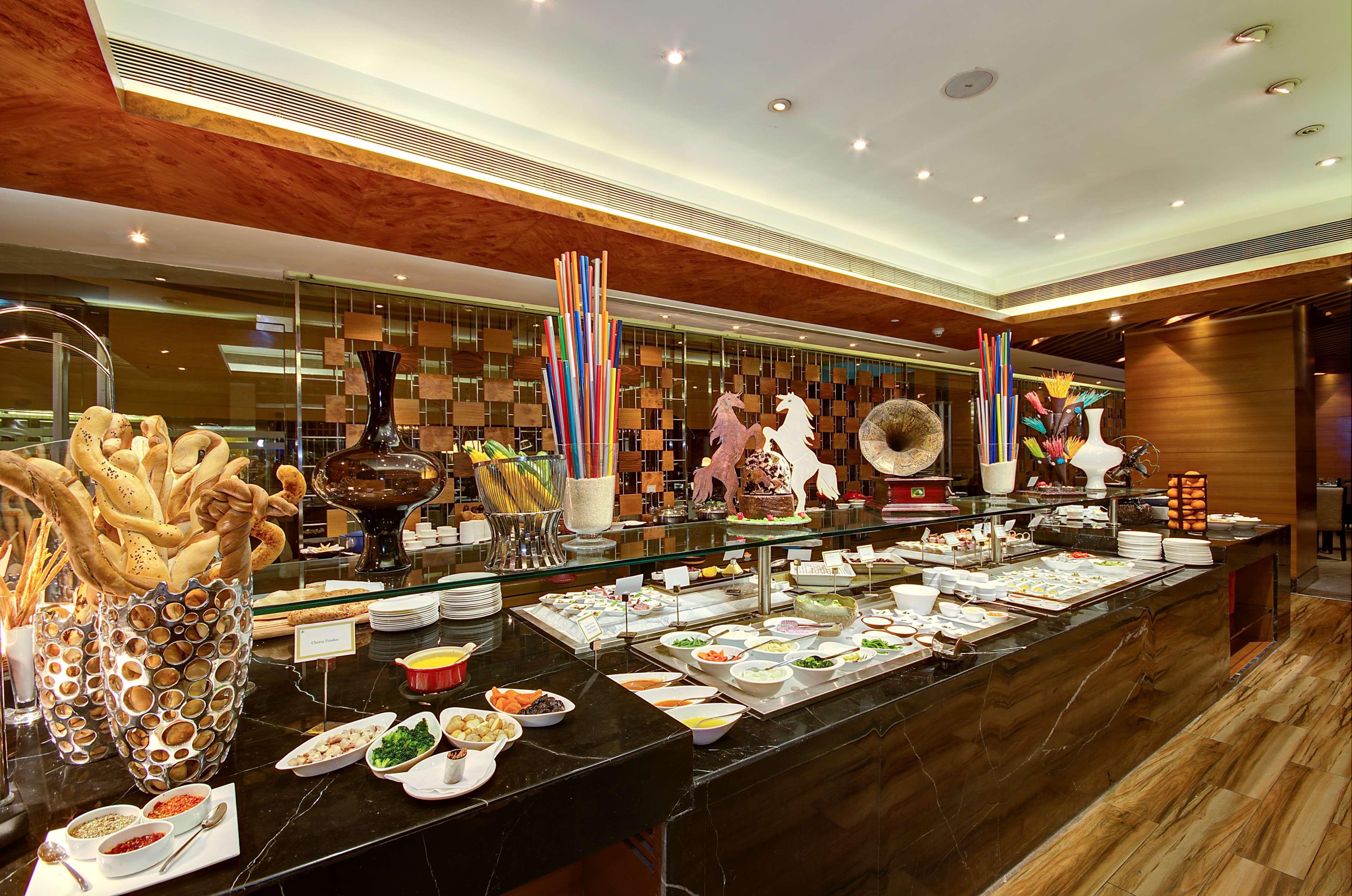 Hotel Radisson Blu Kaushambi Delhi Ncr 5*